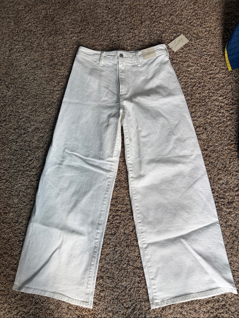 Universal Thread White Wide-Leg Jeans - High Waist